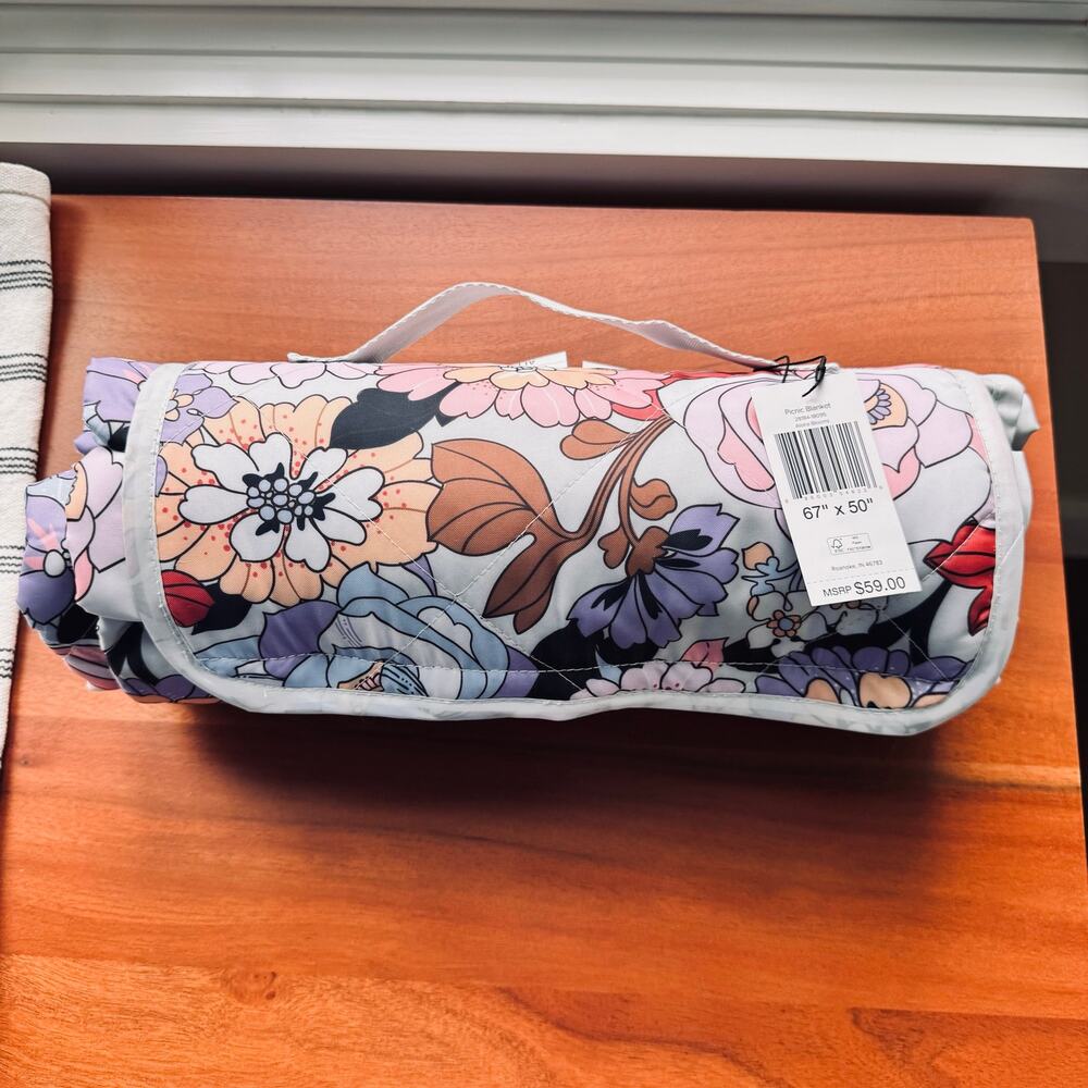 Vera Bradley picnic blanket Aloha Blooms pattern 67”x50” NEW Gift for Her